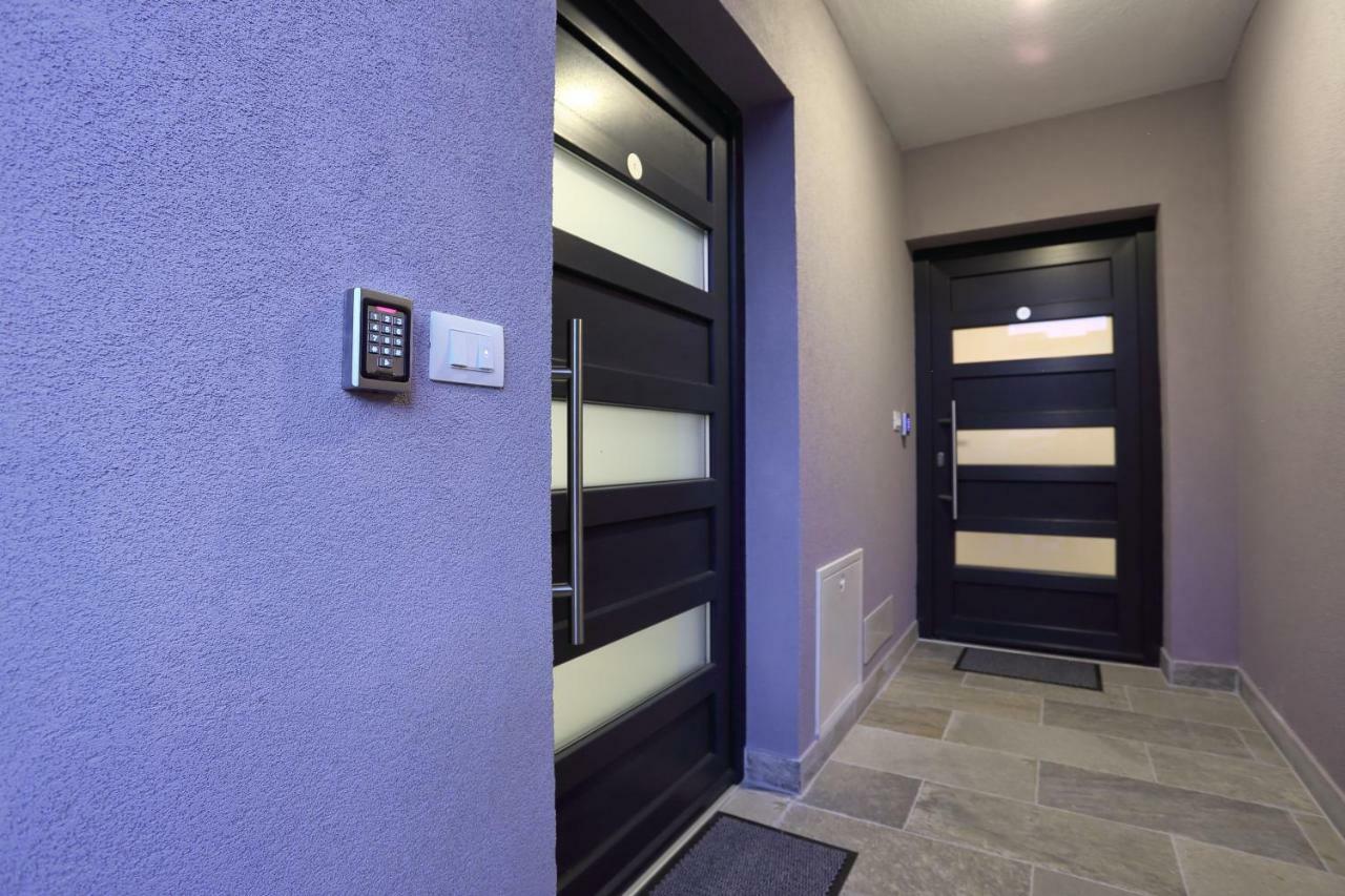 Apartments Bonvenon2普拉 外观 照片